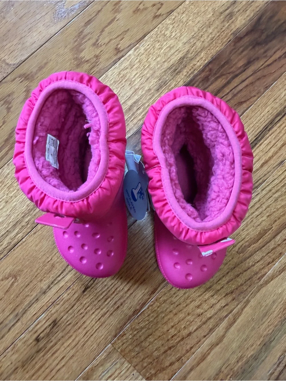 Crocs Toddler C8 Classic Neo Puff Lined Winter Snow Boots Bright Pink NWT